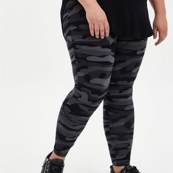 Torrid Full Length Premium Legging - Gray Camo - Size 2 - NWT - Picture 3 of 6